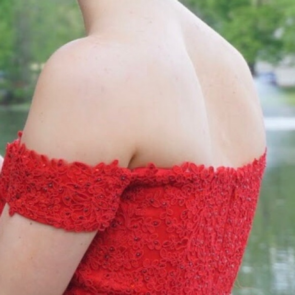 Red Formal Gown - Picture 8 of 8